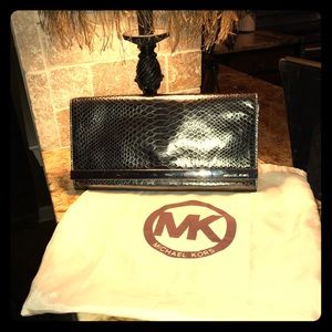 Michael Kors Clutch